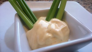 bowl of paleo mayo made with eggs and olive oil